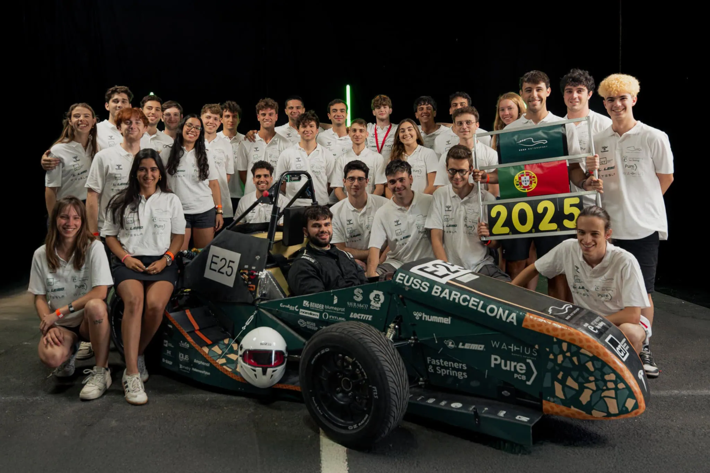 EUSS Motorsport team with the EM-05 at Formula Student Portugal